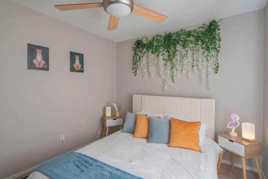 Holiday home *Spoil Yourself! New Indoor Picnic & Pool 3Bd 2Ba* Phoenix United States