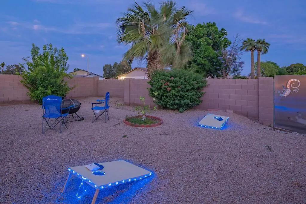 *Spoil Yourself! New Indoor Picnic & Pool 3Bd 2Ba* Phoenix Holiday home