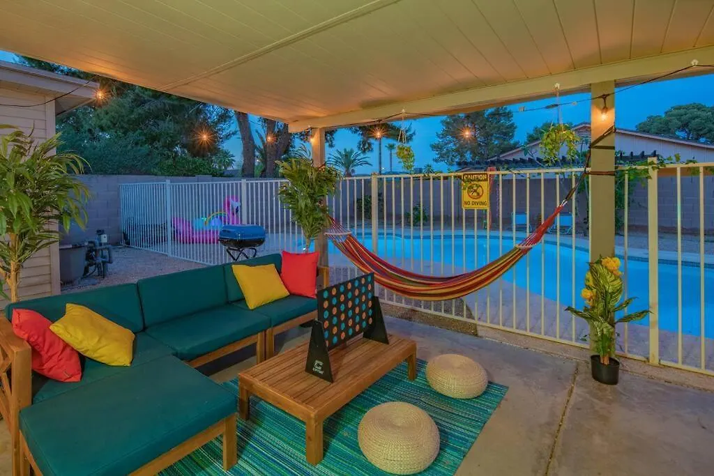 *Spoil Yourself! New Indoor Picnic & Pool 3Bd 2Ba* Phoenix United States