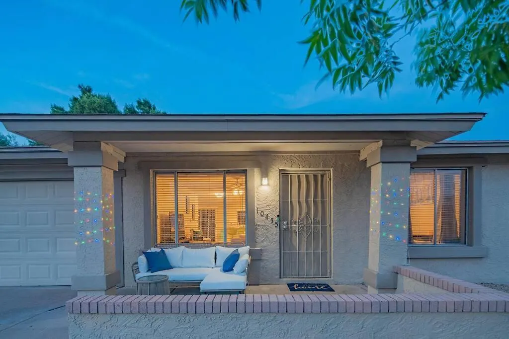 *Spoil Yourself! New Indoor Picnic & Pool 3Bd 2Ba* Phoenix 0*,  United States