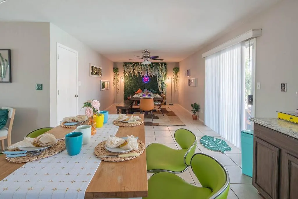 *Spoil Yourself! New Indoor Picnic & Pool 3Bd 2Ba* Phoenix