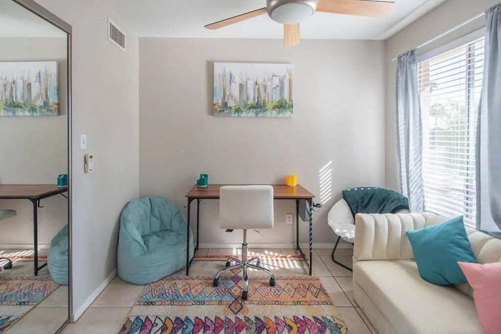 *Spoil Yourself! New Indoor Picnic & Pool 3Bd 2Ba* Phoenix 0*,  United States